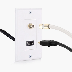 Cable Matters HDMI Wall Plate with Coax Outlet (Coax Wall Plate) in White